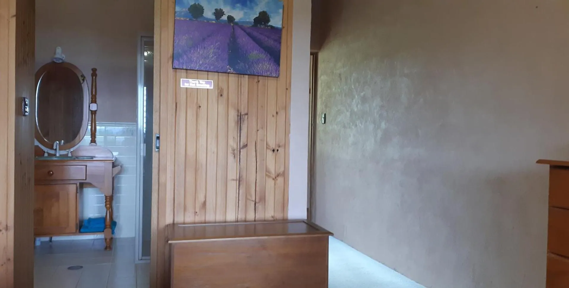 Mapleton Peaceful Provence Bnb 0*,