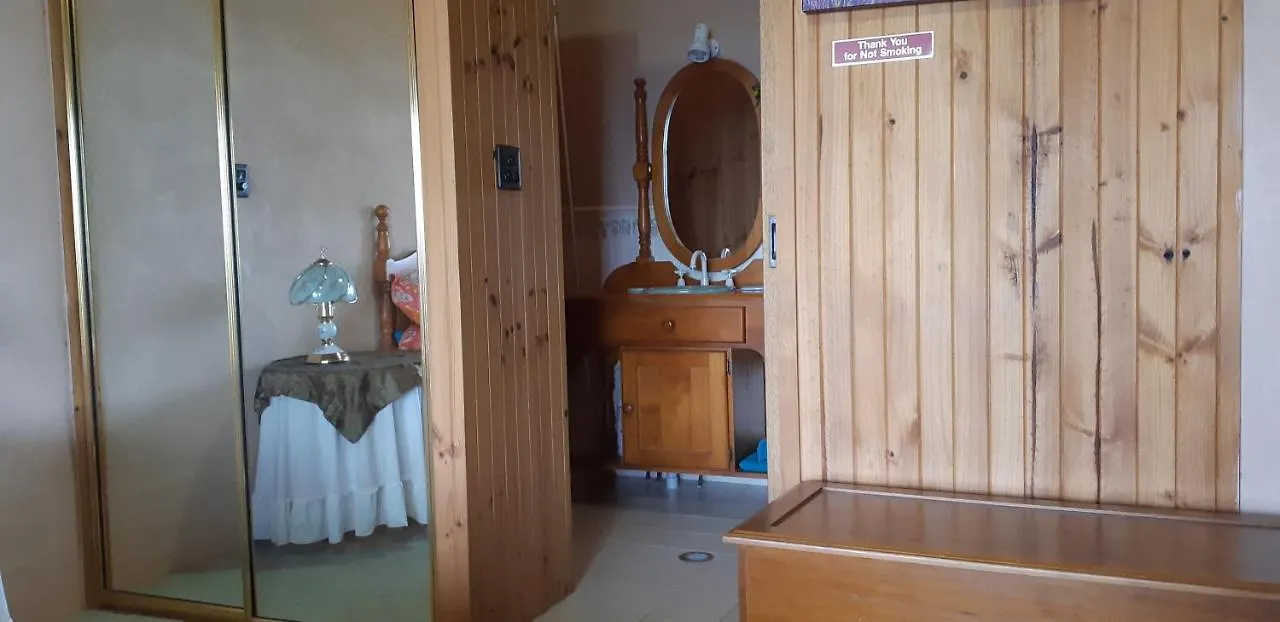 Mapleton Peaceful Provence Bnb Panzió